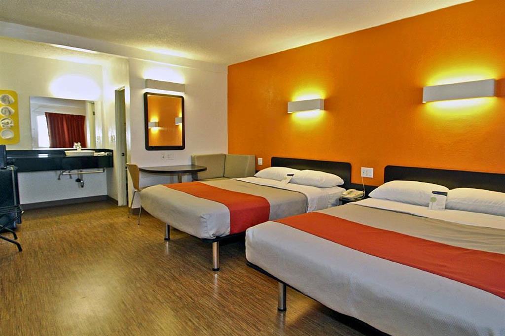 Motel 6-Long Beach, Ca - International City Номер фото