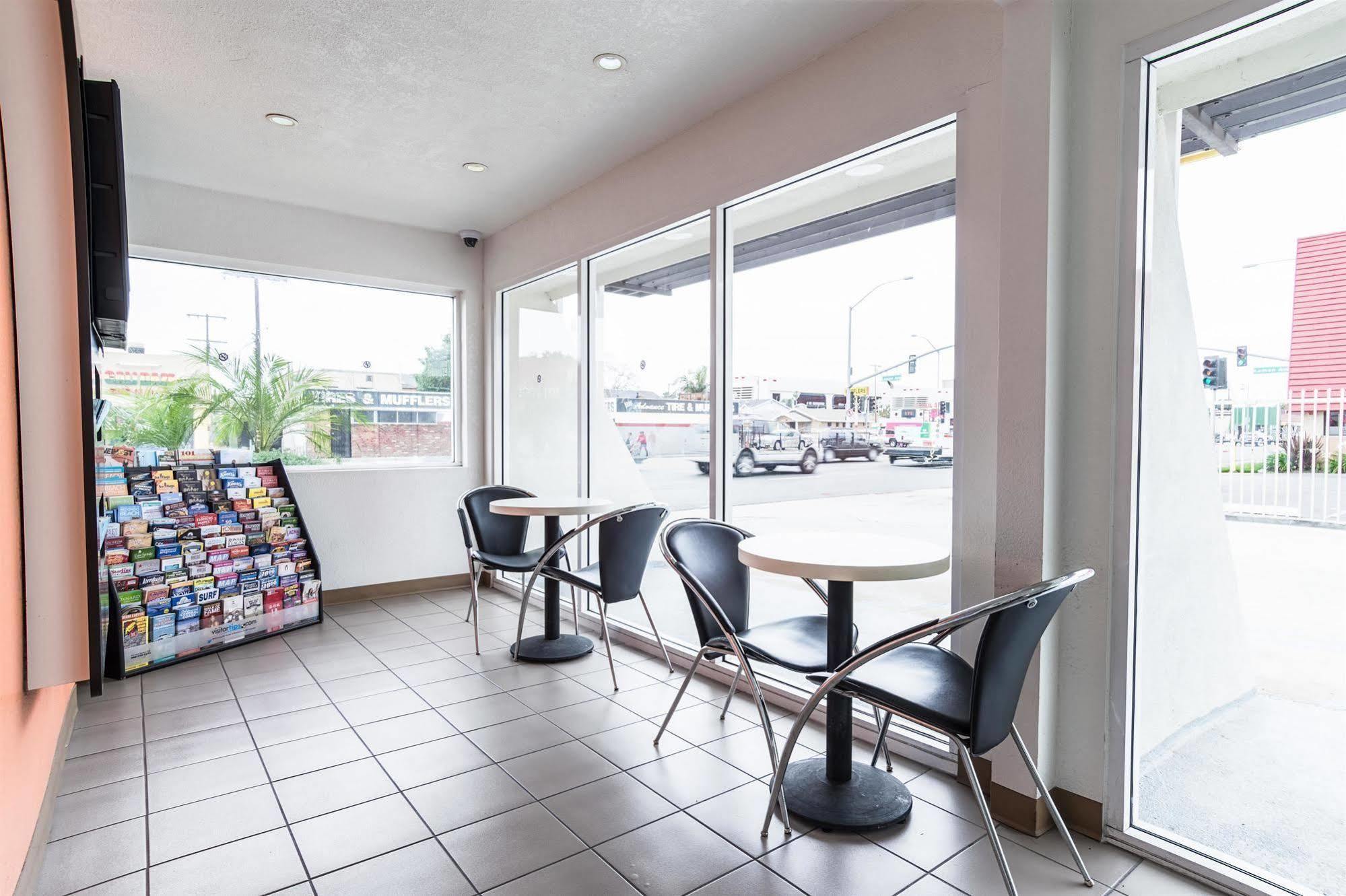 Motel 6-Long Beach, Ca - International City Экстерьер фото